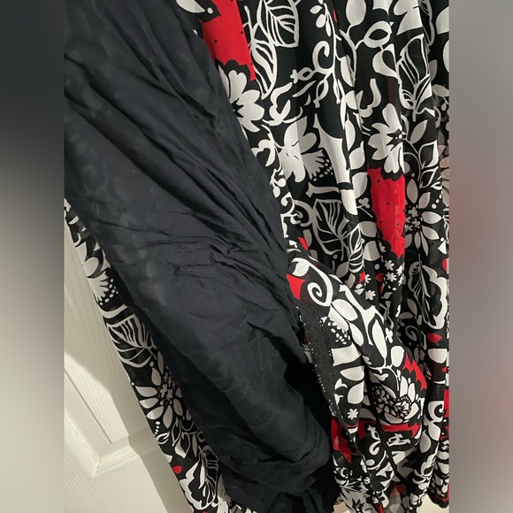 LOVE ❤️ this stunning tiered skirt!!! - Picture 5 of 7